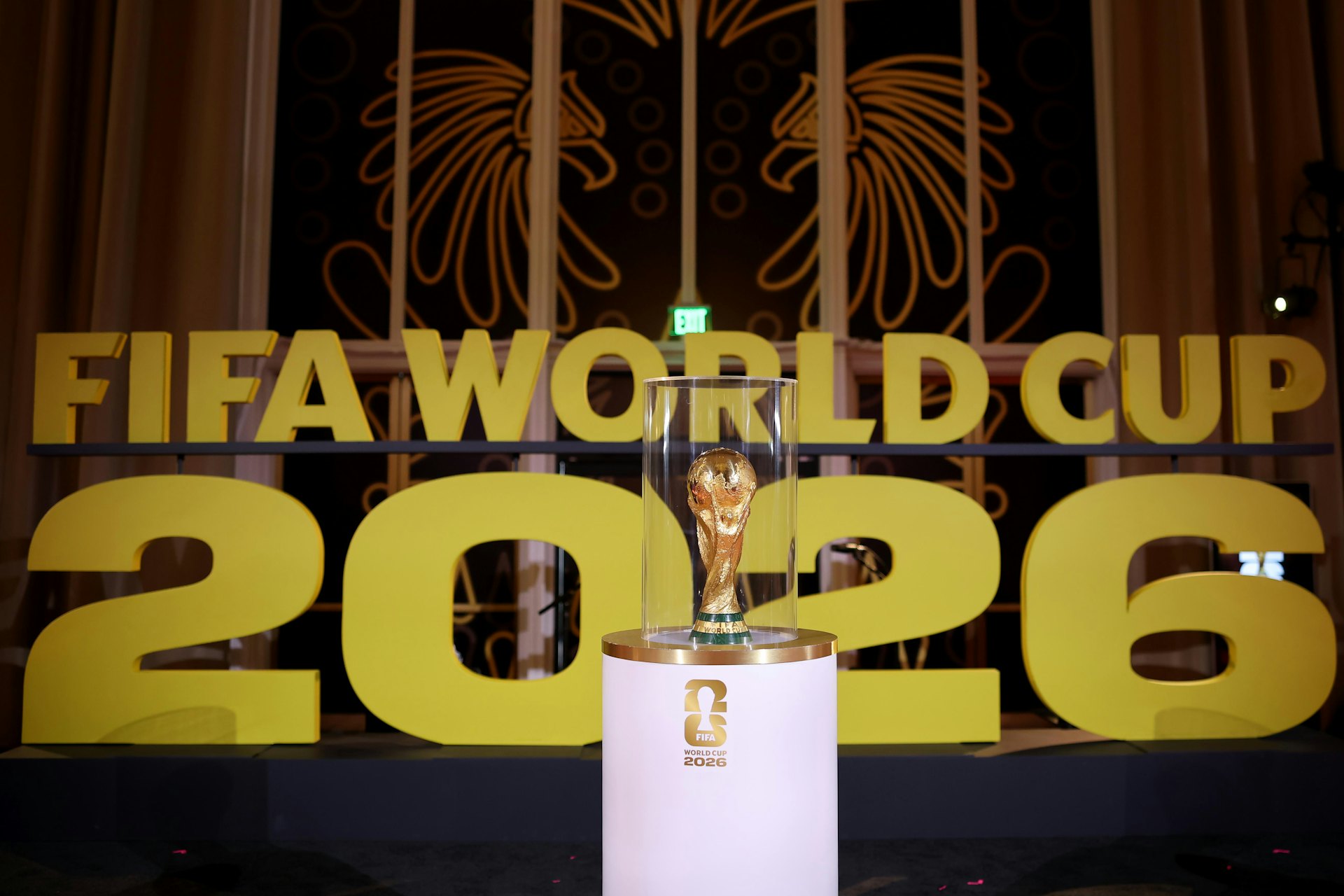 拜仁在米勒门上演五球屠杀，刷新德甲单赛季进球纪录